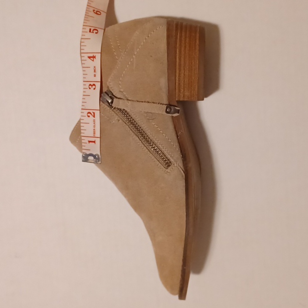 dolce vita Women's Faux Suede Ankle Booties - Picture 8 of 9